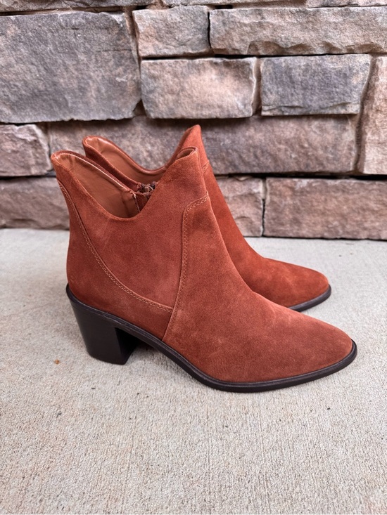Seychelles Shoes - Seychelles Pretty Little Bird Suede Boots Western Ankle Booties Women's Size 10